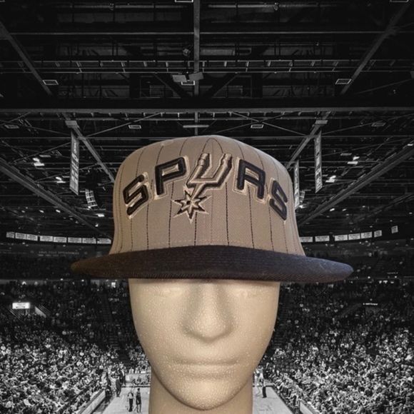 adidas Other - 𝅺Adidas San Antonio spurs snap back